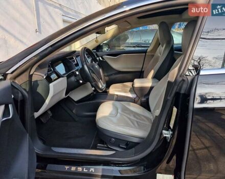 Черный Тесла Модель С, объемом двигателя 0 л и пробегом 60 тыс. км за 16990 $, фото 45 на Automoto.ua