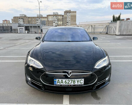 Черный Тесла Модель С, объемом двигателя 0 л и пробегом 55 тыс. км за 17900 $, фото 18 на Automoto.ua