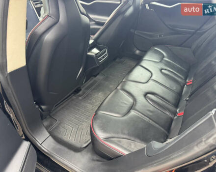 Тесла Модель С 2014 в Одессе на Automoto.ua Черный Тесла Модель С, объемом двигателя 0 л и пробегом 205 тыс. км за 14000 $, фото 13 на Automoto.ua