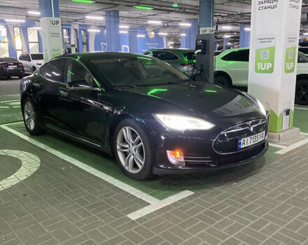 Черный Тесла Модель С, объемом двигателя 0 л и пробегом 210 тыс. км за 11000 $, фото 1 на Automoto.ua