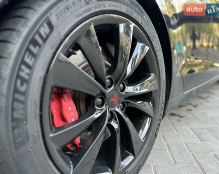 Чорний Тесла Модель С, об'ємом двигуна 0 л та пробігом 260 тис. км за 18000 $, фото 8 на Automoto.ua