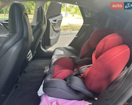 Черный Тесла Модель С, объемом двигателя 0 л и пробегом 239 тыс. км за 14500 $, фото 26 на Automoto.ua