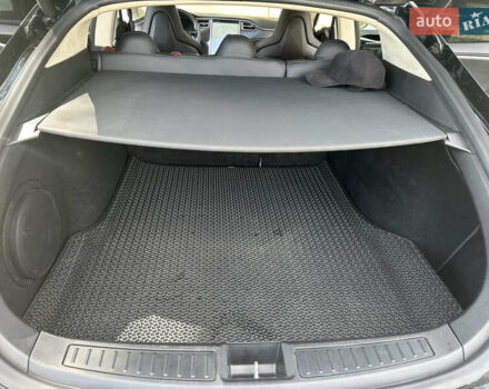 Черный Тесла Модель С, объемом двигателя 0 л и пробегом 239 тыс. км за 14500 $, фото 27 на Automoto.ua