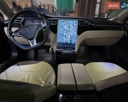 Чорний Тесла Модель С, об'ємом двигуна 0 л та пробігом 198 тис. км за 12499 $, фото 10 на Automoto.ua