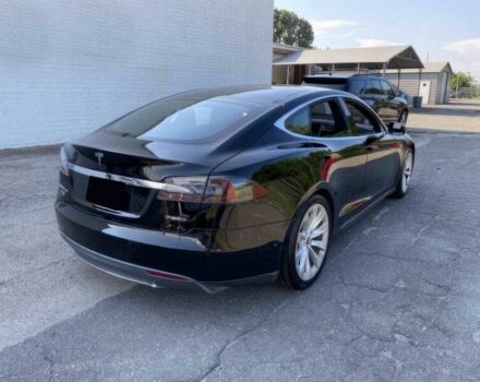 Черный Тесла Модель С, объемом двигателя 0 л и пробегом 86 тыс. км за 3500 $, фото 5 на Automoto.ua