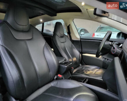 Чорний Тесла Модель С, об'ємом двигуна 0 л та пробігом 120 тис. км за 13900 $, фото 12 на Automoto.ua