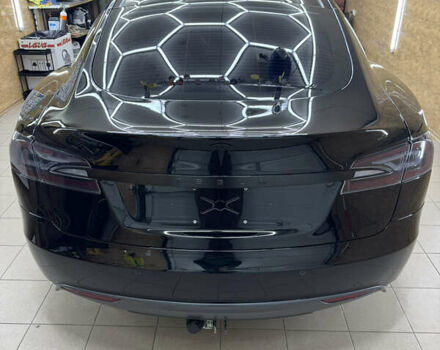 Чорний Тесла Модель С, об'ємом двигуна 0 л та пробігом 145 тис. км за 15900 $, фото 5 на Automoto.ua