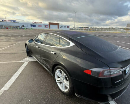 Черный Тесла Модель С, объемом двигателя 0 л и пробегом 127 тыс. км за 14200 $, фото 3 на Automoto.ua