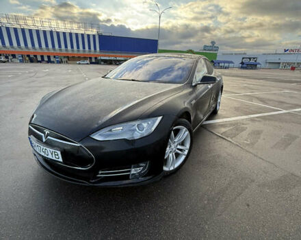 Черный Тесла Модель С, объемом двигателя 0 л и пробегом 127 тыс. км за 14200 $, фото 1 на Automoto.ua