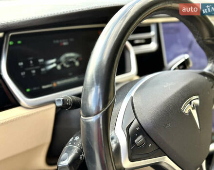 Черный Тесла Модель С, объемом двигателя 0 л и пробегом 208 тыс. км за 18999 $, фото 50 на Automoto.ua