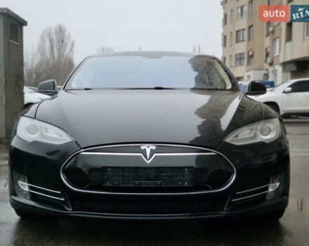 Чорний Тесла Модель С, об'ємом двигуна 0 л та пробігом 120 тис. км за 13900 $, фото 1 на Automoto.ua