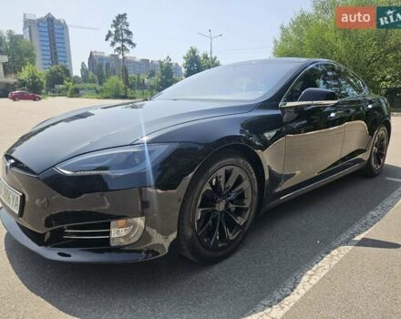 Черный Тесла Модель С, объемом двигателя 0 л и пробегом 128 тыс. км за 19900 $, фото 31 на Automoto.ua
