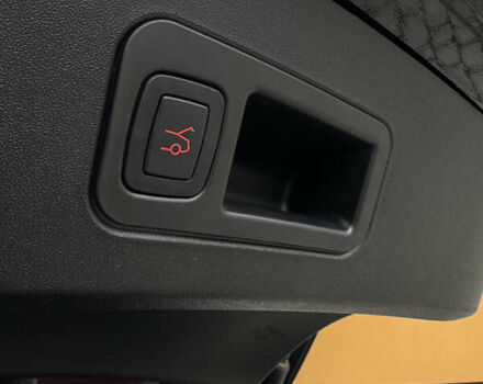 Чорний Тесла Модель С, об'ємом двигуна 0 л та пробігом 60 тис. км за 15500 $, фото 33 на Automoto.ua