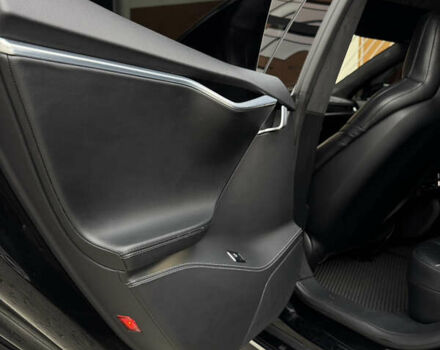 Чорний Тесла Модель С, об'ємом двигуна 0 л та пробігом 60 тис. км за 15500 $, фото 31 на Automoto.ua