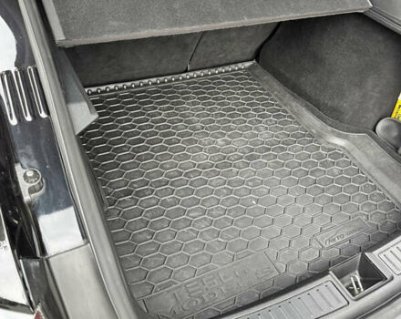 Черный Тесла Модель С, объемом двигателя 0 л и пробегом 222 тыс. км за 19900 $, фото 36 на Automoto.ua