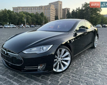 Черный Тесла Модель С, объемом двигателя 0 л и пробегом 107 тыс. км за 18500 $, фото 6 на Automoto.ua