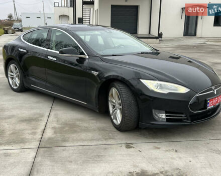 Черный Тесла Модель С, объемом двигателя 0 л и пробегом 305 тыс. км за 9500 $, фото 13 на Automoto.ua