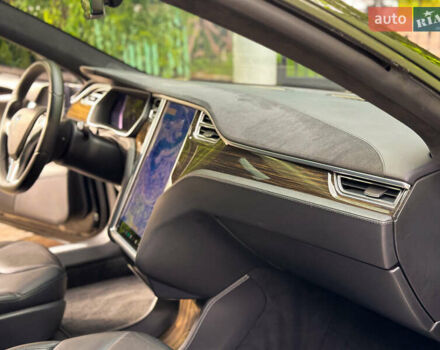 Черный Тесла Модель С, объемом двигателя 0 л и пробегом 200 тыс. км за 15000 $, фото 26 на Automoto.ua