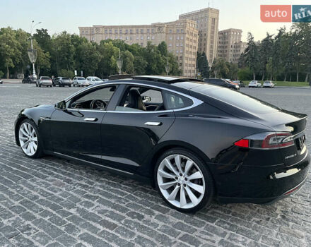 Черный Тесла Модель С, объемом двигателя 0 л и пробегом 107 тыс. км за 18500 $, фото 22 на Automoto.ua