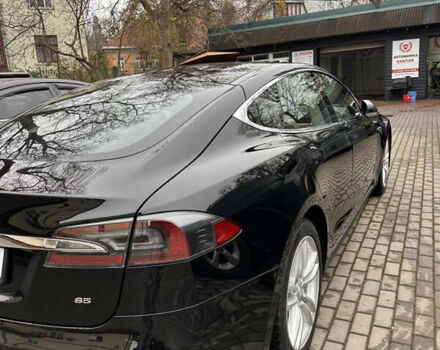 Черный Тесла Модель С, объемом двигателя 0 л и пробегом 66 тыс. км за 18000 $, фото 6 на Automoto.ua