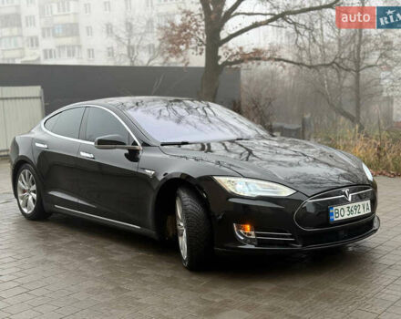 Черный Тесла Модель С, объемом двигателя 0 л и пробегом 167 тыс. км за 19000 $, фото 2 на Automoto.ua