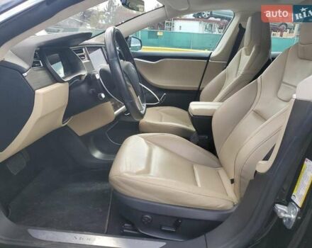 Черный Тесла Модель С, объемом двигателя 0 л и пробегом 93 тыс. км за 4200 $, фото 6 на Automoto.ua