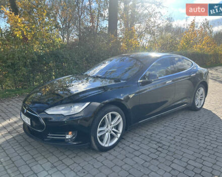 Черный Тесла Модель С, объемом двигателя 0 л и пробегом 115 тыс. км за 16200 $, фото 1 на Automoto.ua