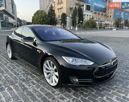 Черный Тесла Модель С, объемом двигателя 0 л и пробегом 107 тыс. км за 18500 $, фото 1 на Automoto.ua