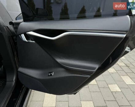 Чорний Тесла Модель С, об'ємом двигуна 0 л та пробігом 183 тис. км за 13950 $, фото 39 на Automoto.ua