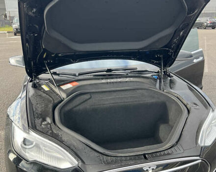 Черный Тесла Модель С, объемом двигателя 0 л и пробегом 99 тыс. км за 19500 $, фото 10 на Automoto.ua