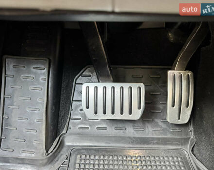 Черный Тесла Модель С, объемом двигателя 0 л и пробегом 222 тыс. км за 19900 $, фото 15 на Automoto.ua