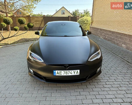 Чорний Тесла Модель С, об'ємом двигуна 0 л та пробігом 177 тис. км за 16800 $, фото 4 на Automoto.ua