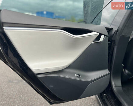 Черный Тесла Модель С, объемом двигателя 0 л и пробегом 99 тыс. км за 19500 $, фото 14 на Automoto.ua