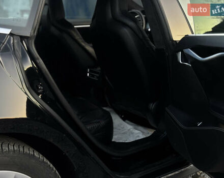 Черный Тесла Модель С, объемом двигателя 0 л и пробегом 182 тыс. км за 14990 $, фото 10 на Automoto.ua