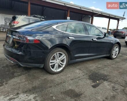 Черный Тесла Модель С, объемом двигателя 0 л и пробегом 93 тыс. км за 4200 $, фото 3 на Automoto.ua