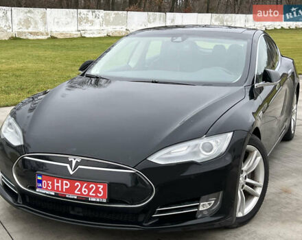 Черный Тесла Модель С, объемом двигателя 0 л и пробегом 305 тыс. км за 9500 $, фото 1 на Automoto.ua