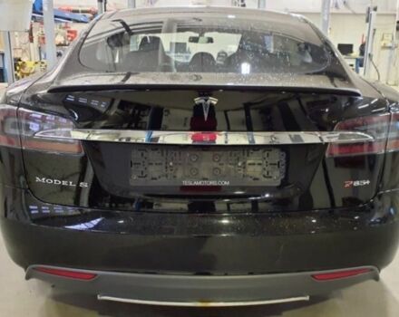 Чорний Тесла Модель С, об'ємом двигуна 0 л та пробігом 61 тис. км за 13800 $, фото 1 на Automoto.ua