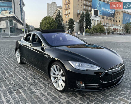 Черный Тесла Модель С, объемом двигателя 0 л и пробегом 107 тыс. км за 18500 $, фото 25 на Automoto.ua