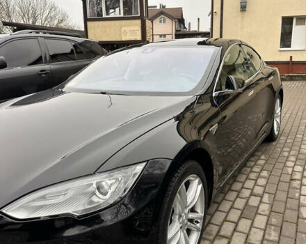 Черный Тесла Модель С, объемом двигателя 0 л и пробегом 66 тыс. км за 18000 $, фото 3 на Automoto.ua