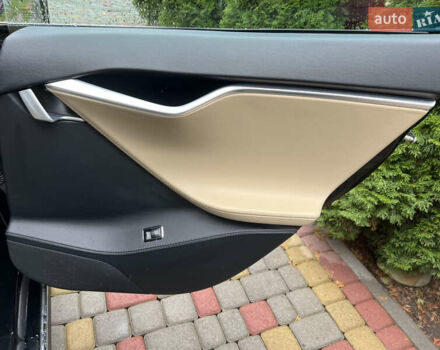 Черный Тесла Модель С, объемом двигателя 0 л и пробегом 250 тыс. км за 12700 $, фото 21 на Automoto.ua