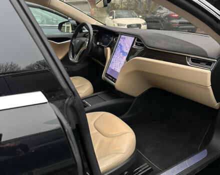 Черный Тесла Модель С, объемом двигателя 0 л и пробегом 66 тыс. км за 18000 $, фото 8 на Automoto.ua