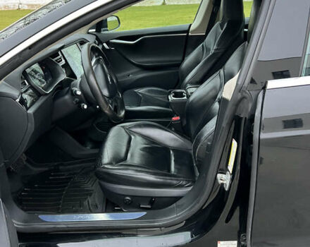 Черный Тесла Модель С, объемом двигателя 0 л и пробегом 305 тыс. км за 9500 $, фото 24 на Automoto.ua