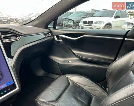 Черный Тесла Модель С, объемом двигателя 0 л и пробегом 150 тыс. км за 14990 $, фото 26 на Automoto.ua