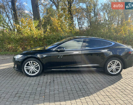 Черный Тесла Модель С, объемом двигателя 0 л и пробегом 115 тыс. км за 16200 $, фото 2 на Automoto.ua