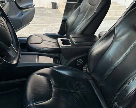 Черный Тесла Модель С, объемом двигателя 0 л и пробегом 111 тыс. км за 15000 $, фото 12 на Automoto.ua