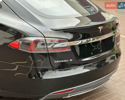 Черный Тесла Модель С, объемом двигателя 0 л и пробегом 193 тыс. км за 15300 $, фото 12 на Automoto.ua