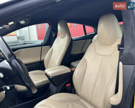 Чорний Тесла Модель С, об'ємом двигуна 0 л та пробігом 275 тис. км за 14000 $, фото 16 на Automoto.ua