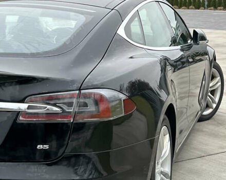 Черный Тесла Модель С, объемом двигателя 0 л и пробегом 305 тыс. км за 9500 $, фото 10 на Automoto.ua