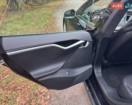 Тесла Модель С 2015 в Житомире на Automoto.ua Черный Тесла Модель С, объемом двигателя 0 л и пробегом 71 тыс. км за 15000 $, фото 12 на Automoto.ua