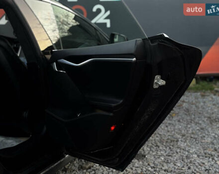 Черный Тесла Модель С, объемом двигателя 0 л и пробегом 182 тыс. км за 15400 $, фото 11 на Automoto.ua